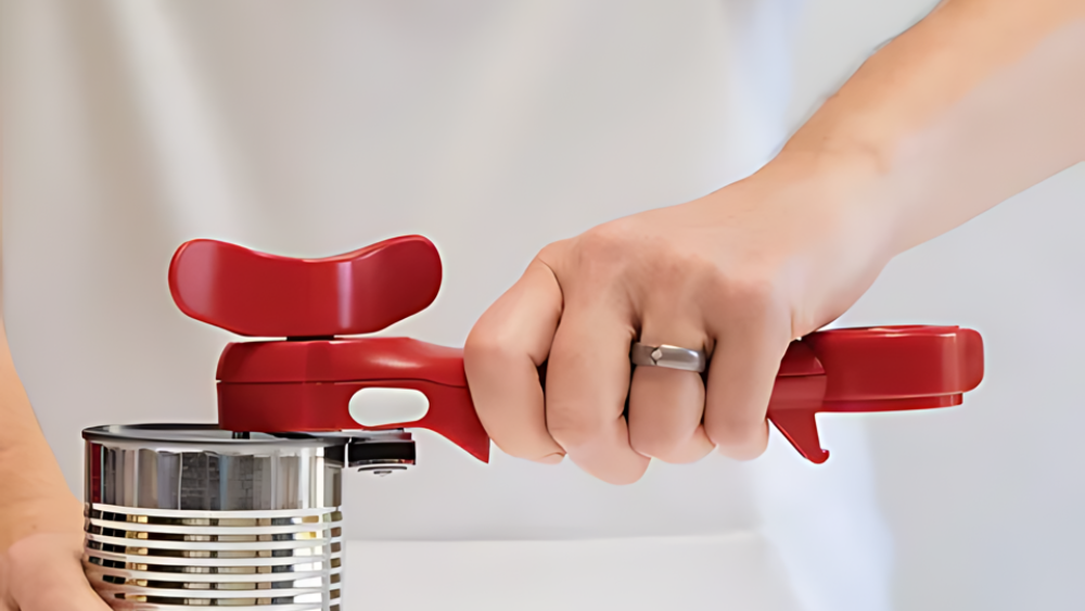Can opener: Mastering the Can Opener in Your Kitchen