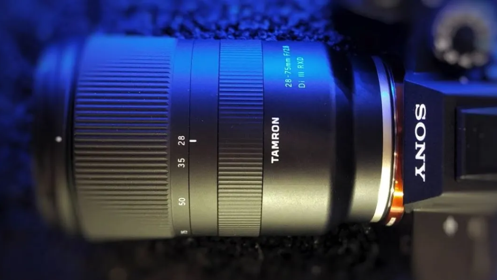 Tamron 28-75mm lens: Best camera lens 2024